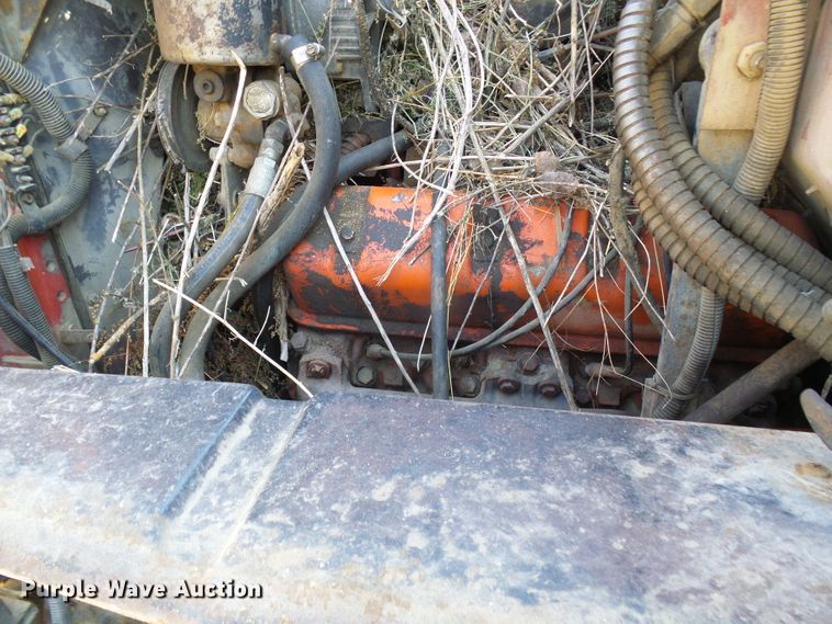 image for item DL0859 1975 International Fleetstar 2010  tank truck