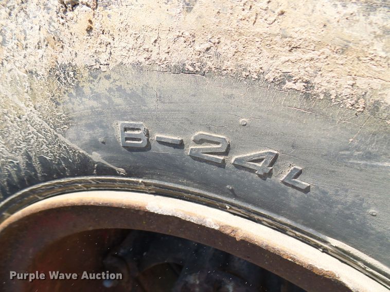 image for item DL0860 1972 International F2000  tank truck