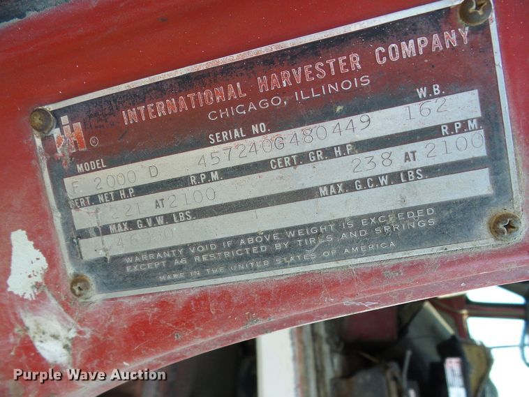 image for item DL0860 1972 International F2000  tank truck