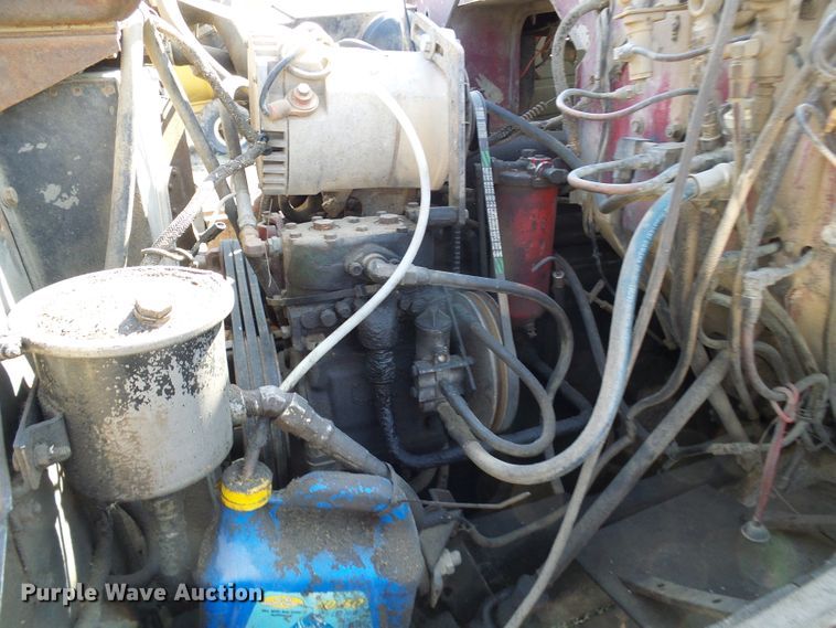 image for item DL0860 1972 International F2000  tank truck