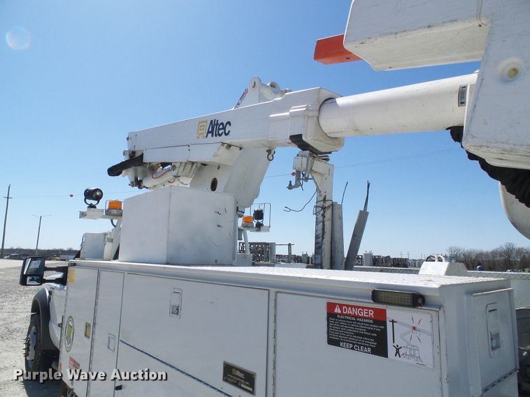 image for item DL0950 2008 Ford F550  bucket truck