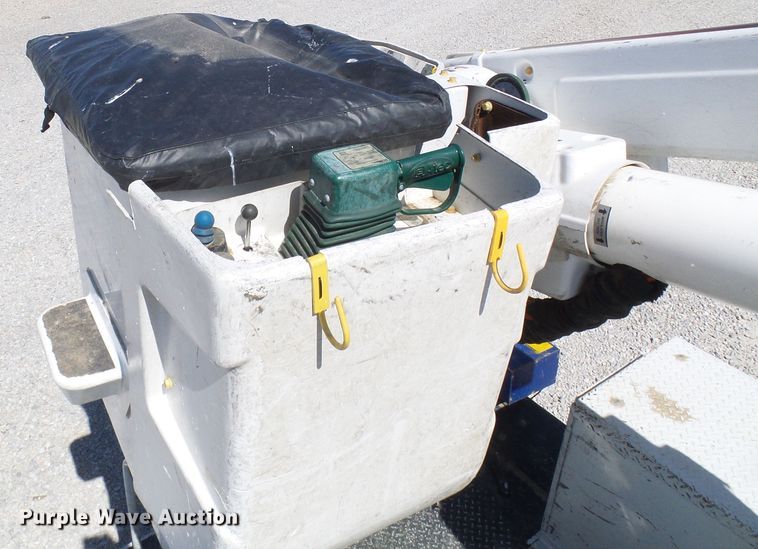 image for item DL0950 2008 Ford F550  bucket truck