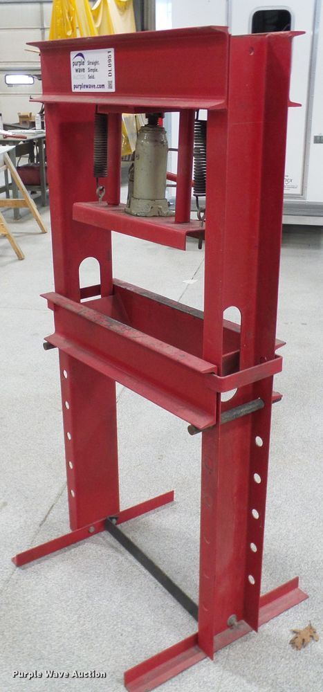 image for item DL0951 20 ton press