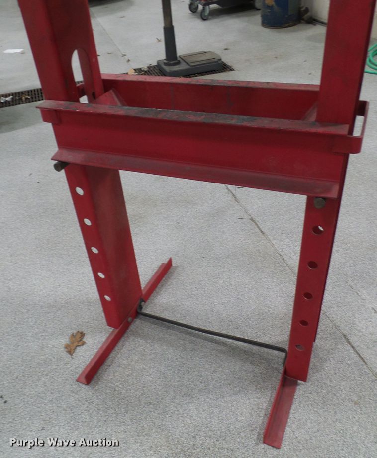 image for item DL0951 20 ton press