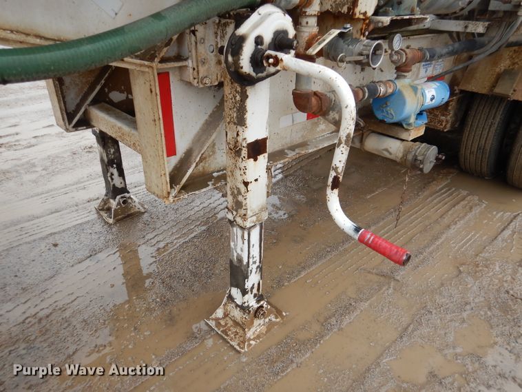 image for item DL2813 1996 Cemen-tech GN-300 batch plant