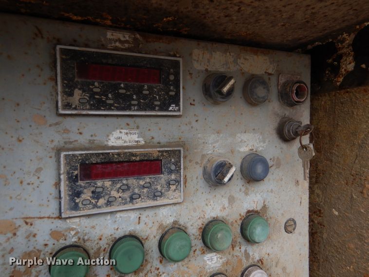 image for item DL2813 1996 Cemen-tech GN-300 batch plant