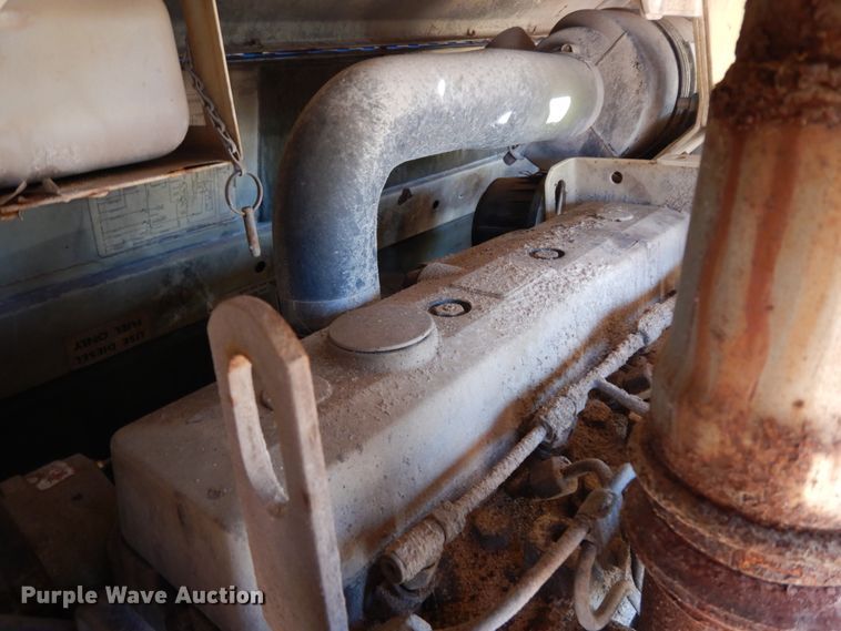 image for item DM2875 2000 Ingersoll Rand P185WJD  air compressor