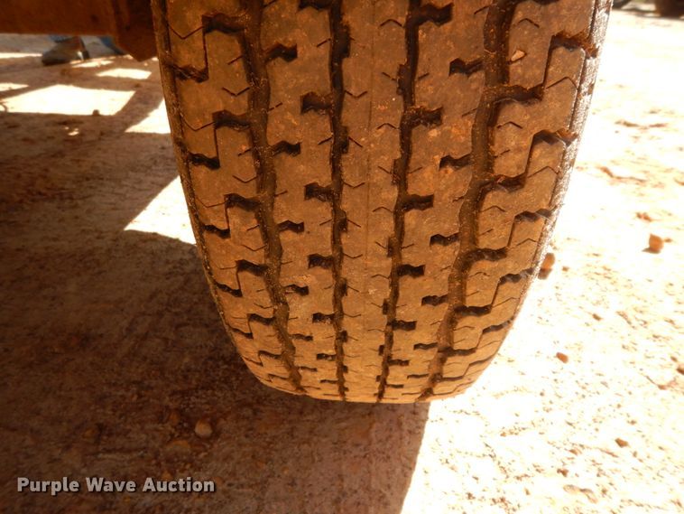 image for item DM2875 2000 Ingersoll Rand P185WJD  air compressor