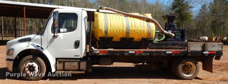 image for item DM2879 2012 Freightliner M2  flatbed truck