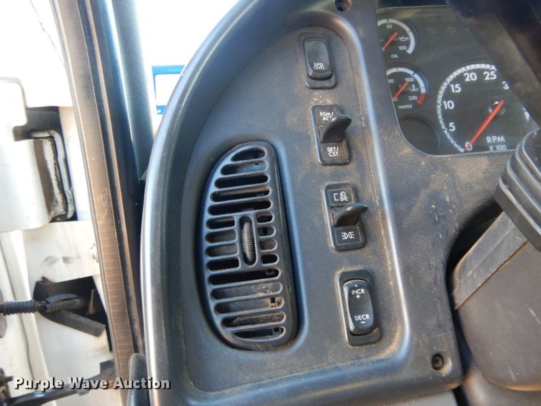 image for item DM2879 2012 Freightliner M2  flatbed truck