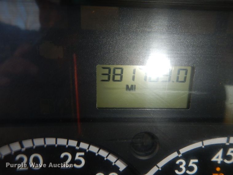 image for item DM2879 2012 Freightliner M2  flatbed truck