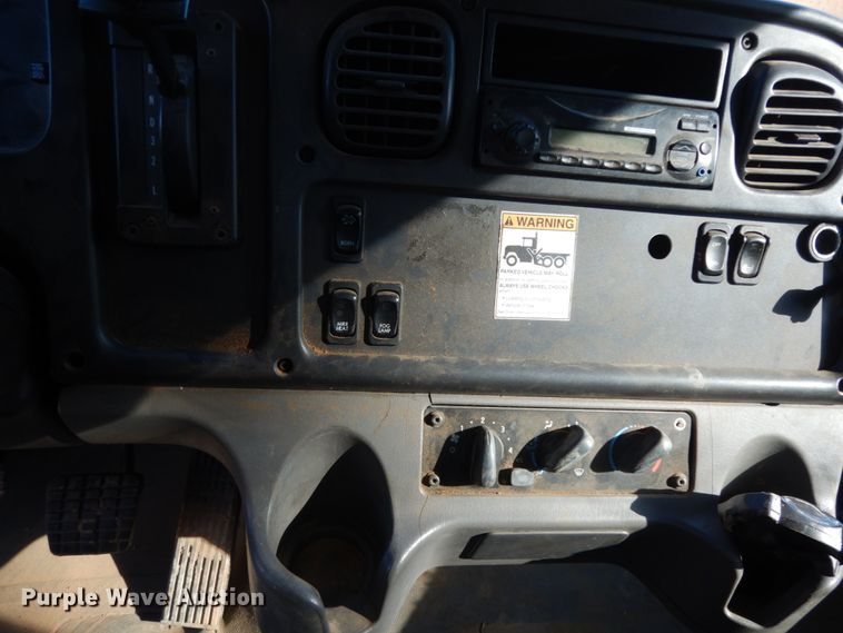 image for item DM2879 2012 Freightliner M2  flatbed truck