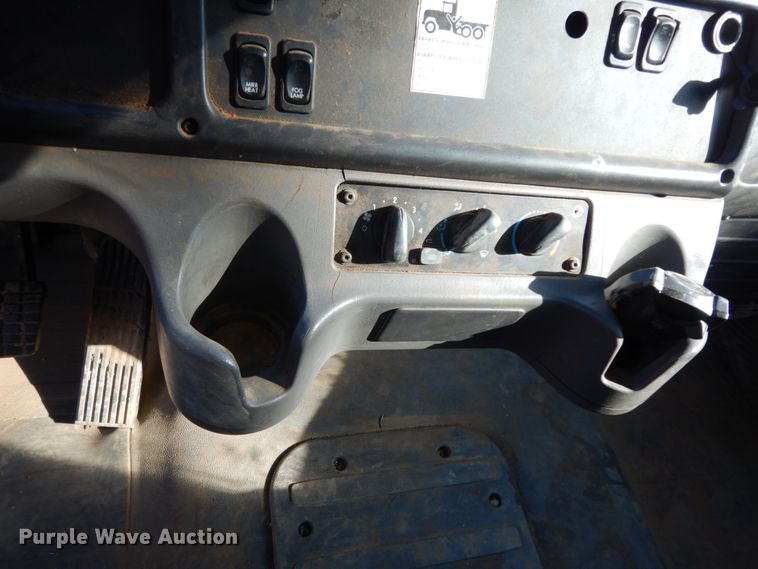 image for item DM2879 2012 Freightliner M2  flatbed truck