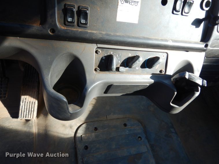 image for item DM2879 2012 Freightliner M2  flatbed truck