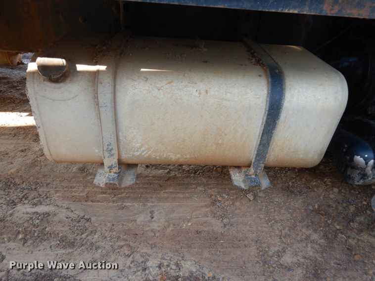 image for item DM2879 2012 Freightliner M2  flatbed truck