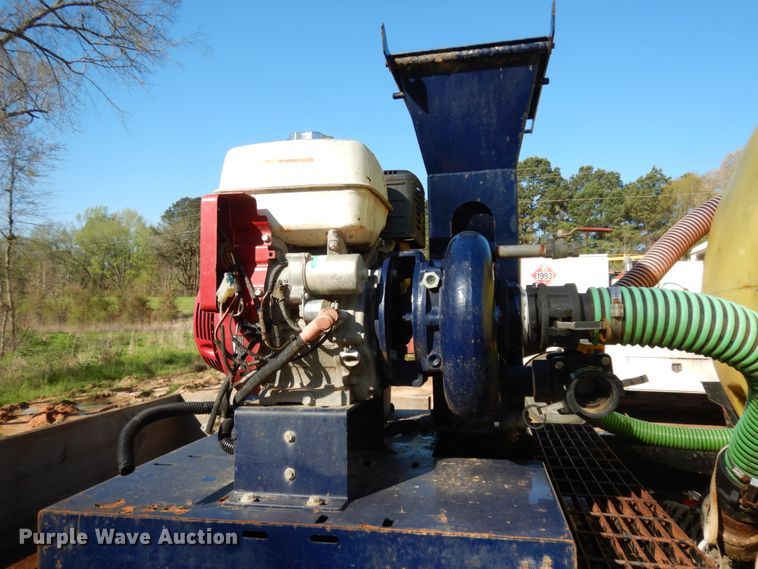 image for item DM2879 2012 Freightliner M2  flatbed truck