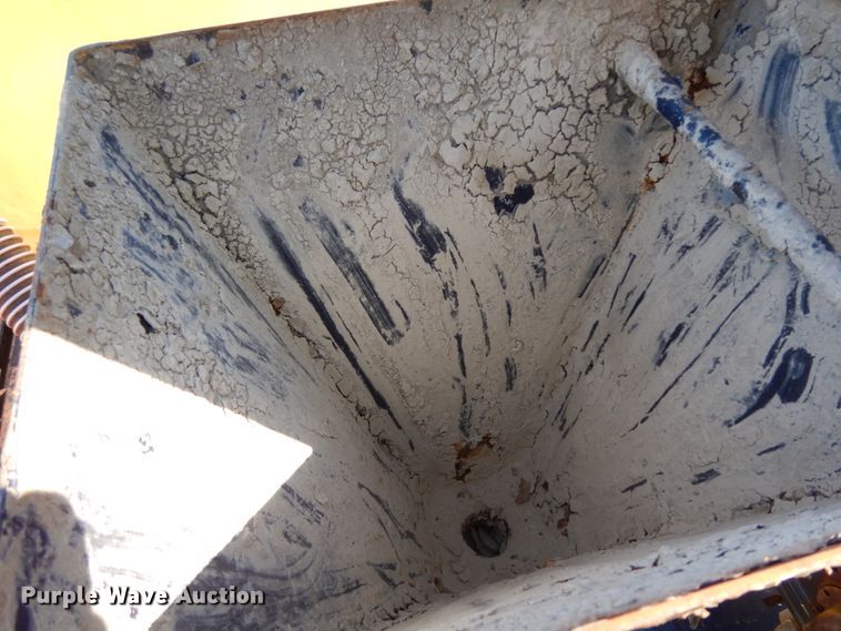 image for item DM2879 2012 Freightliner M2  flatbed truck