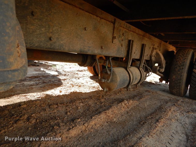 image for item DM2879 2012 Freightliner M2  flatbed truck