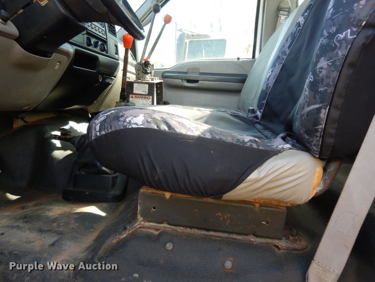 image for item DM2880 2000 Ford F650 Super Duty  water truck