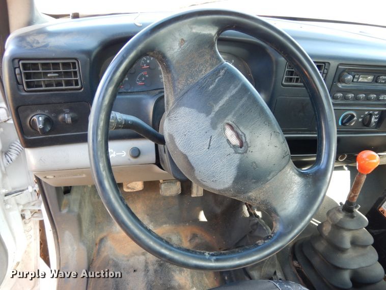 image for item DM2880 2000 Ford F650 Super Duty  water truck