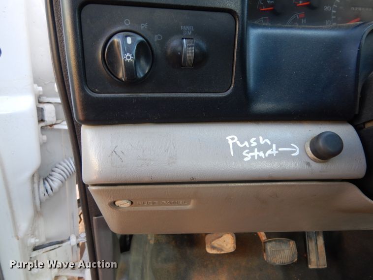 image for item DM2880 2000 Ford F650 Super Duty  water truck