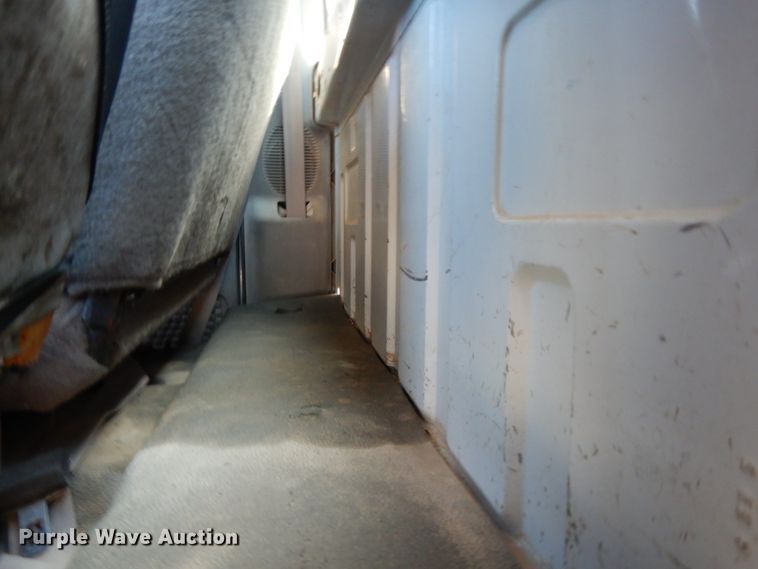 image for item DM2880 2000 Ford F650 Super Duty  water truck