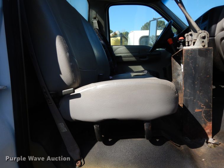 image for item DM2880 2000 Ford F650 Super Duty  water truck