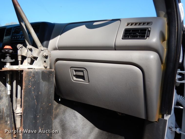 image for item DM2880 2000 Ford F650 Super Duty  water truck