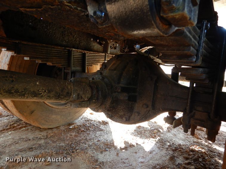 image for item DM2880 2000 Ford F650 Super Duty  water truck