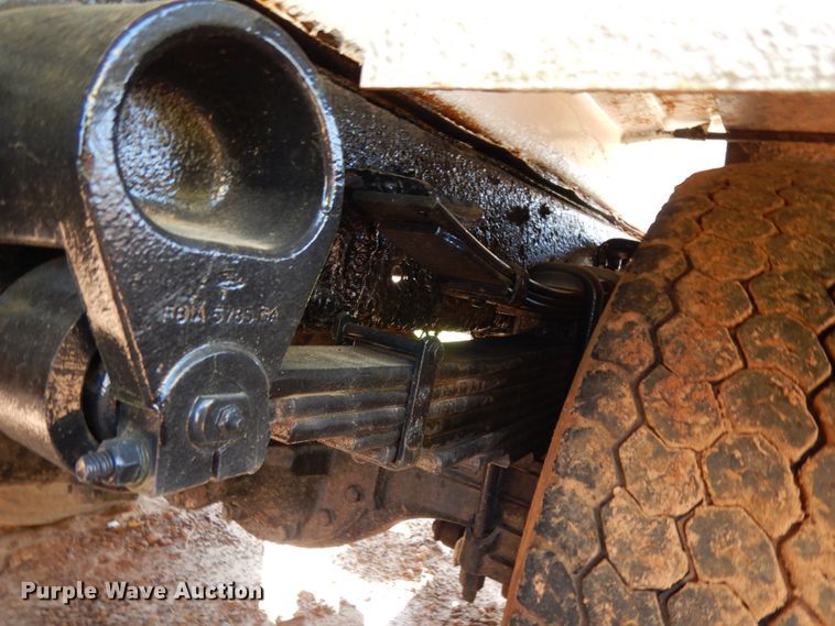 image for item DM2880 2000 Ford F650 Super Duty  water truck