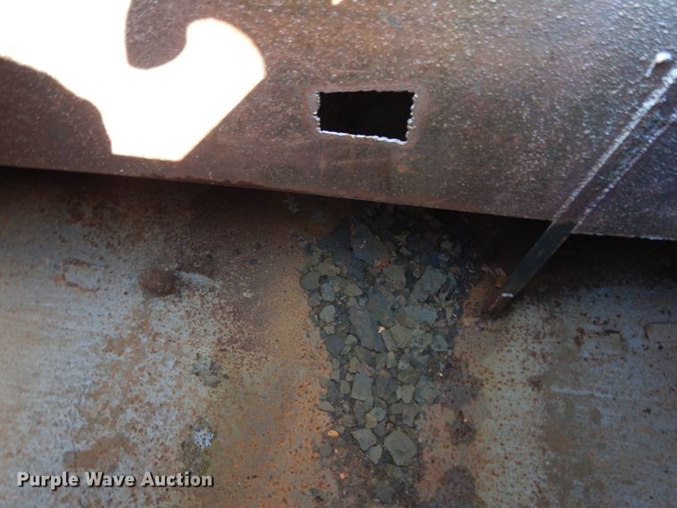 image for item DM2880 2000 Ford F650 Super Duty  water truck