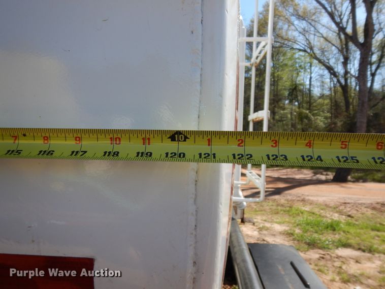 image for item DM2880 2000 Ford F650 Super Duty  water truck