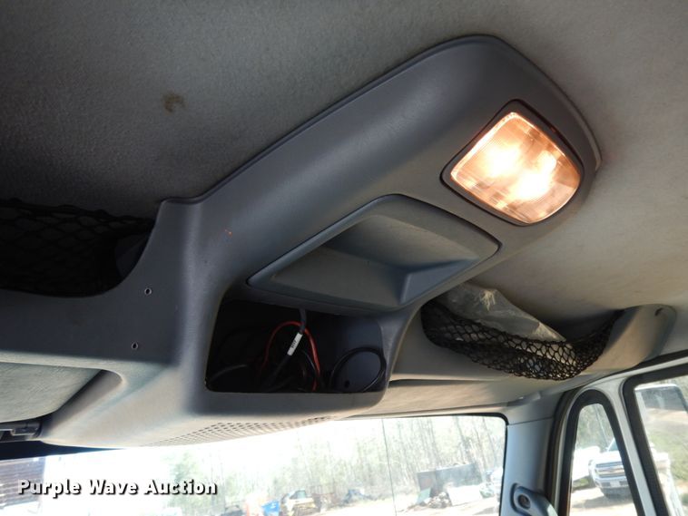 image for item DM2881 2005 International 4300  utility / service truck