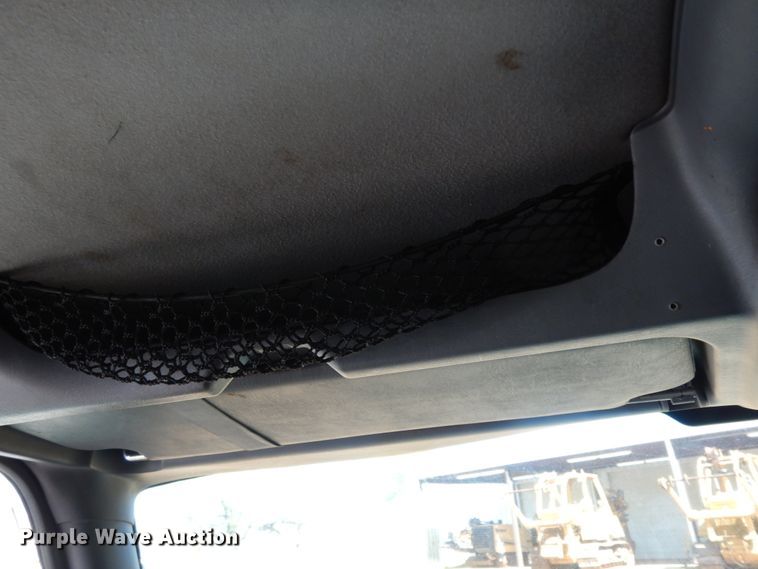 image for item DM2881 2005 International 4300  utility / service truck