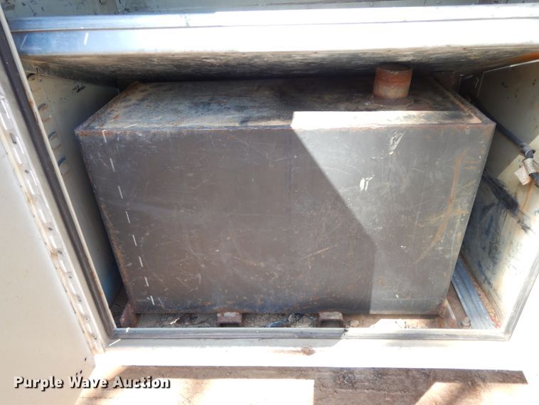 image for item DM2881 2005 International 4300  utility / service truck