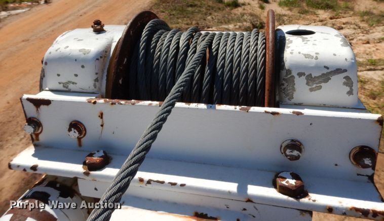 image for item DM2881 2005 International 4300  utility / service truck