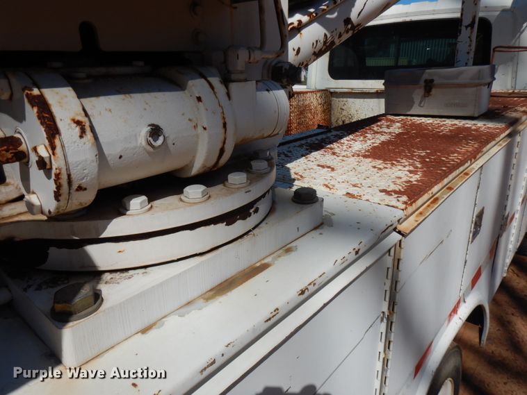 image for item DM2881 2005 International 4300  utility / service truck