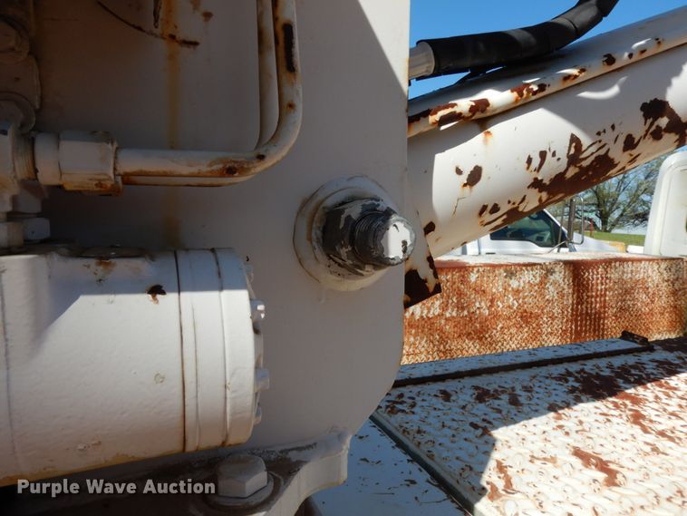 image for item DM2881 2005 International 4300  utility / service truck