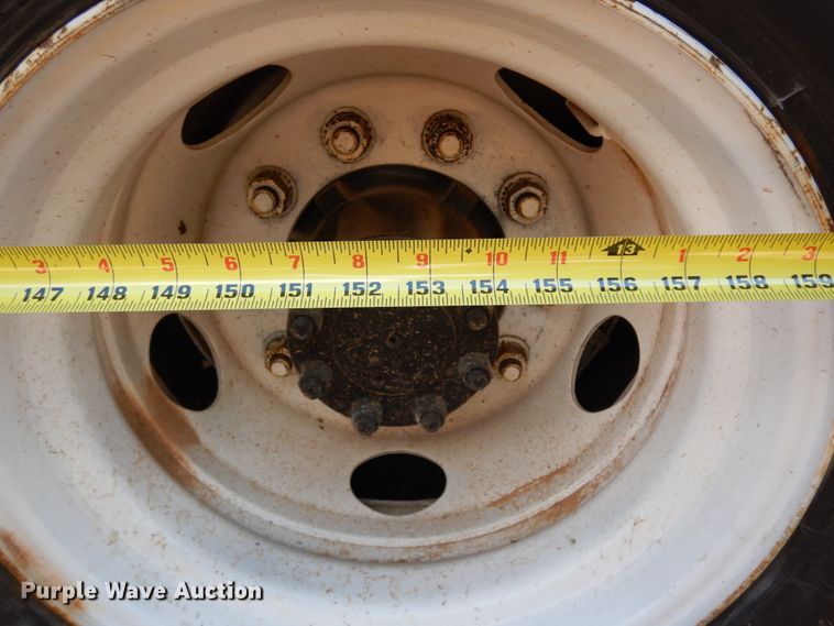 image for item DM2881 2005 International 4300  utility / service truck