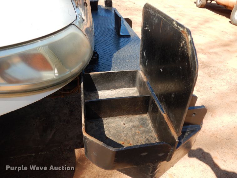 image for item DM2881 2005 International 4300  utility / service truck