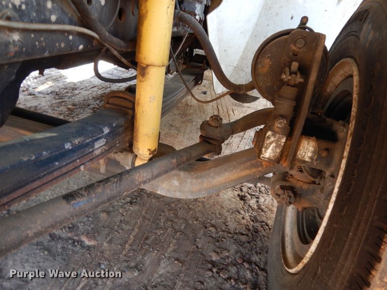 image for item DM2881 2005 International 4300  utility / service truck