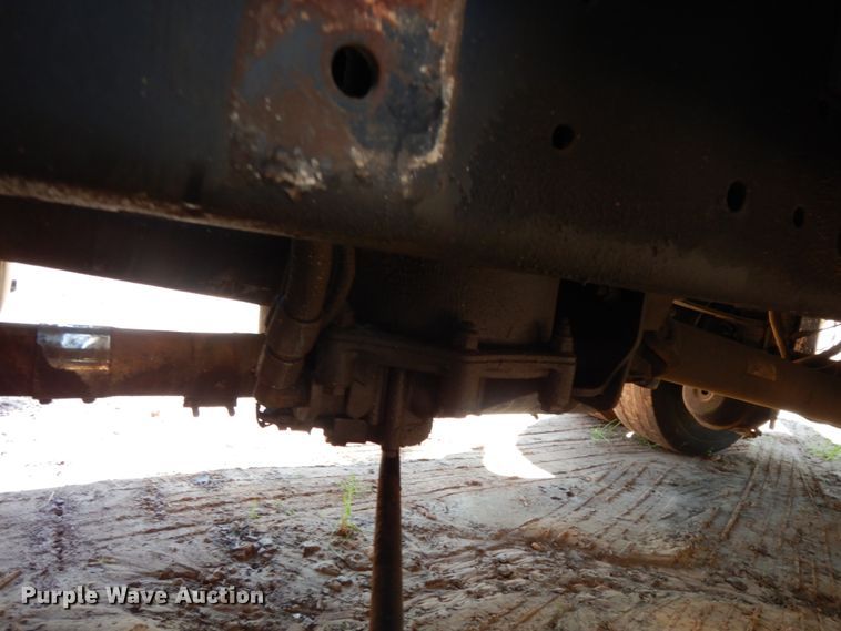 image for item DM2881 2005 International 4300  utility / service truck