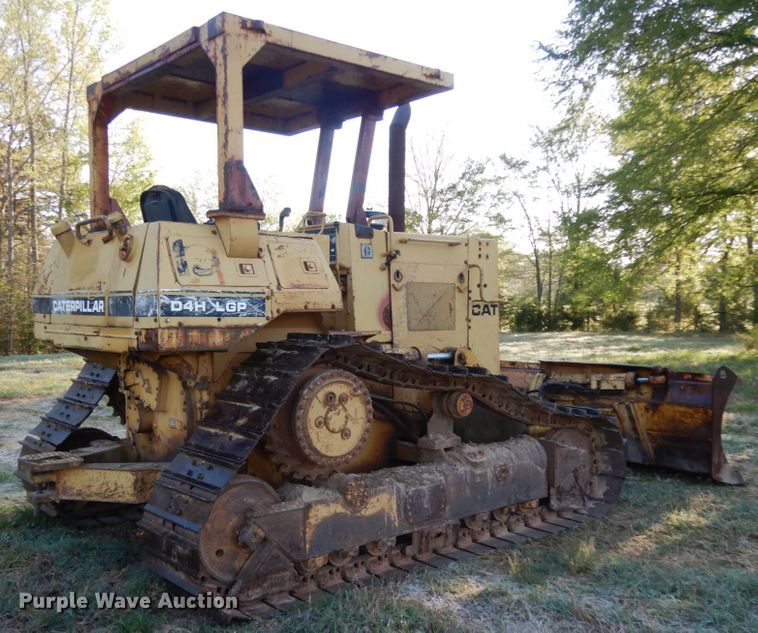 image for item DM2906 1989 Caterpillar D4H LGP  dozer