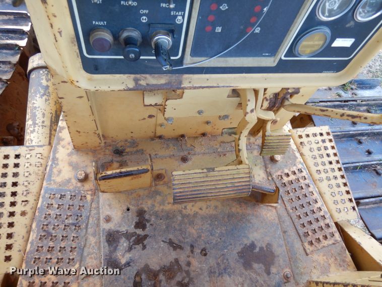 image for item DM2906 1989 Caterpillar D4H LGP  dozer