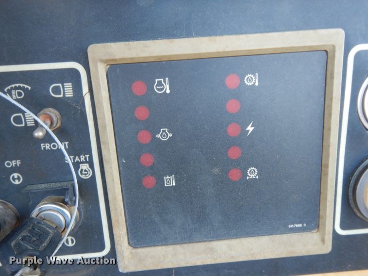 image for item DM2906 1989 Caterpillar D4H LGP  dozer