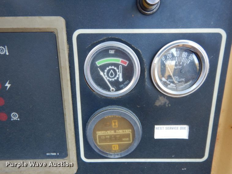 image for item DM2906 1989 Caterpillar D4H LGP  dozer