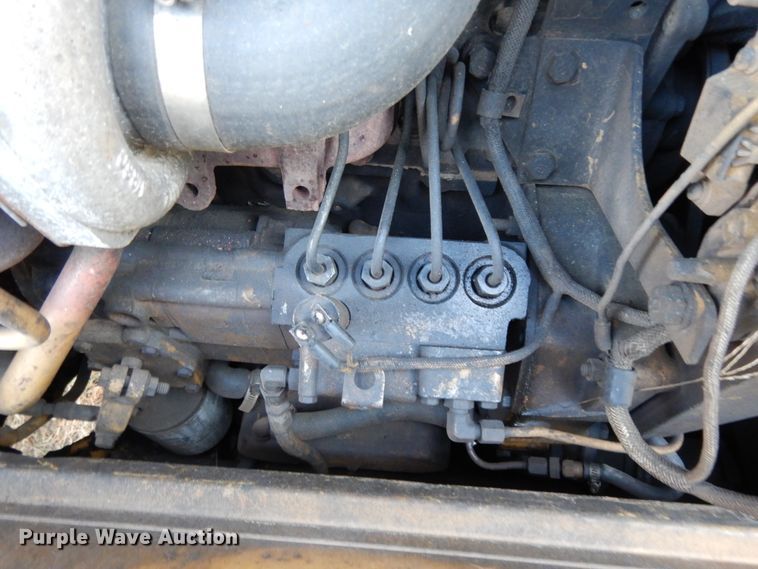 image for item DM2906 1989 Caterpillar D4H LGP  dozer