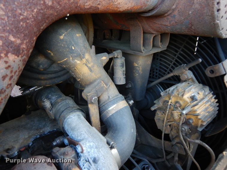 image for item DM2906 1989 Caterpillar D4H LGP  dozer