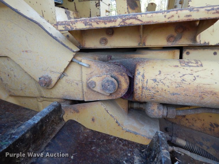 image for item DM2906 1989 Caterpillar D4H LGP  dozer