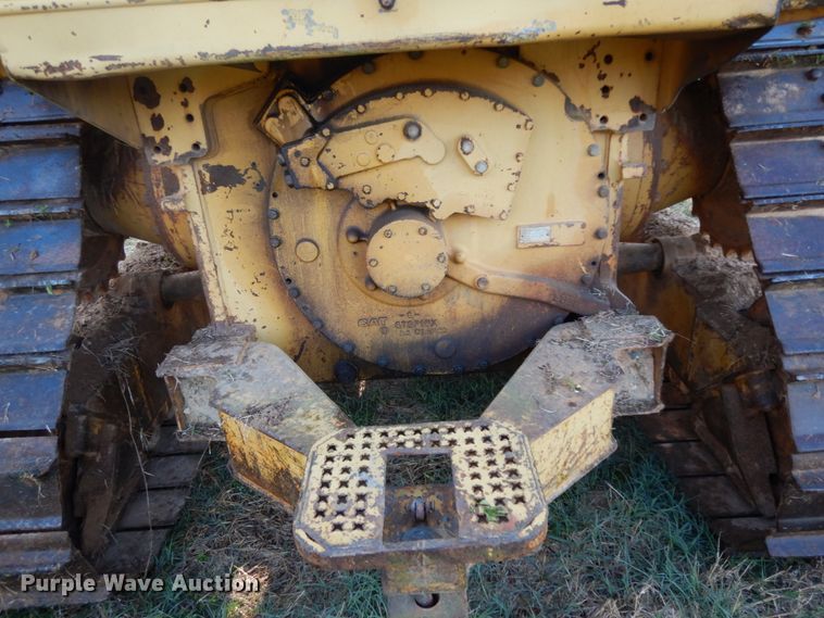 image for item DM2906 1989 Caterpillar D4H LGP  dozer